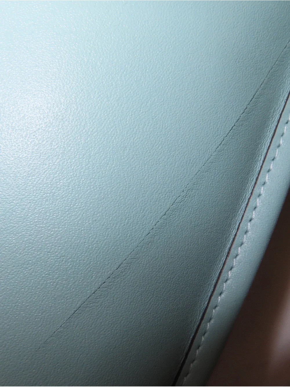 COACH Glov Curve Zip Bag in Light Blue
